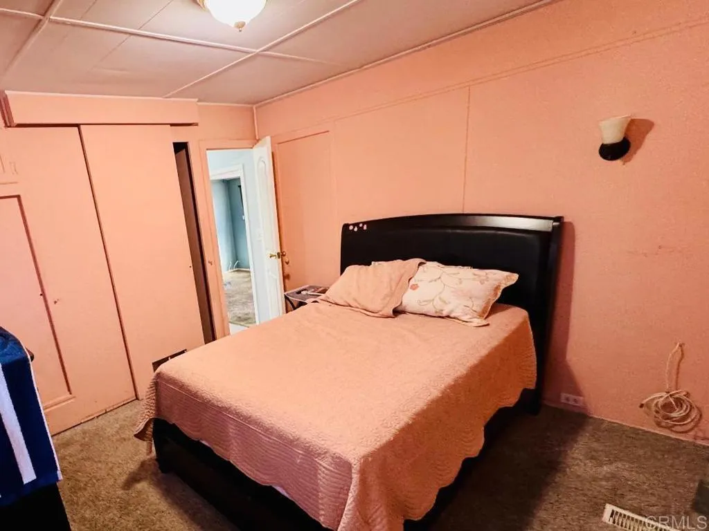 https://cdn.realtyfeed.com/cdn/127/306553693/4c22049eec363a5c370357cd95e634c6.webp