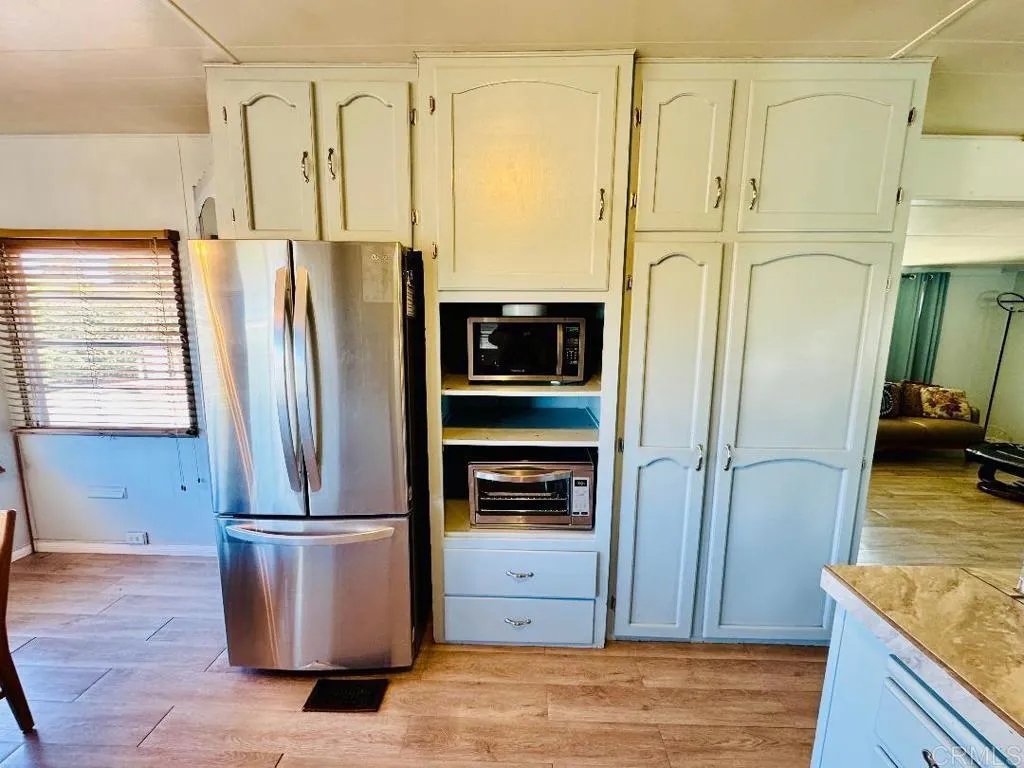 https://cdn.realtyfeed.com/cdn/127/306553693/fbe7dd2e7074ccb43954ebca54068f11.webp