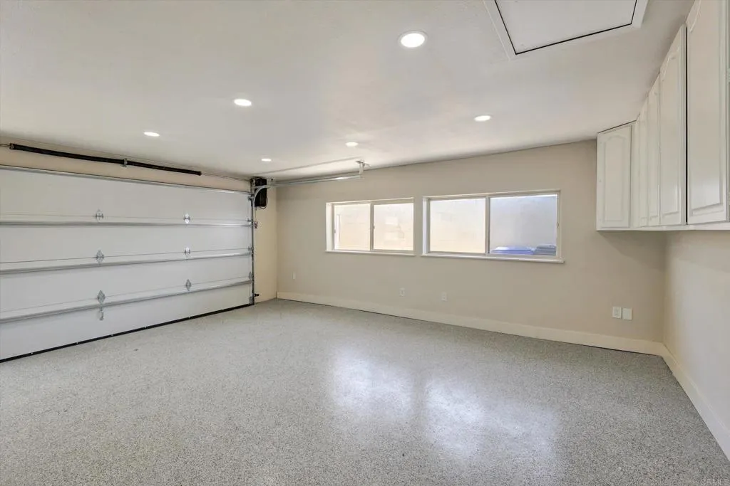 https://cdn.realtyfeed.com/cdn/127/306553790/0bf8681696c213a397ecc731827d53f9.webp
