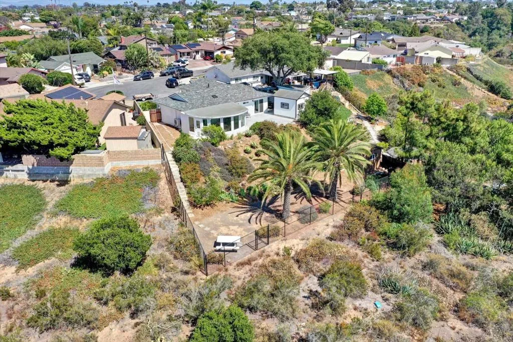 https://cdn.realtyfeed.com/cdn/127/306553790/3e18a1462e24a81c78474851ffa099d2.webp