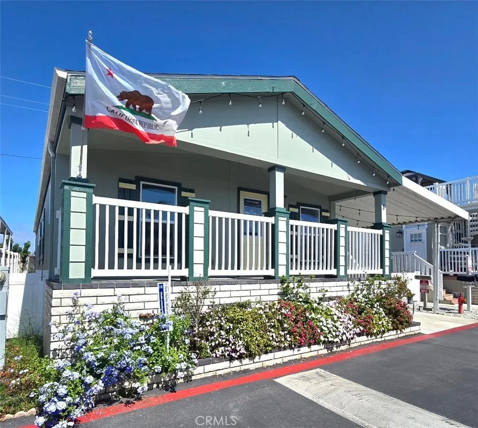 21851 Newland St. Unit 8, Huntington Beach, CA 92646 - Photo 3 of 48, Huntington Beach, CA