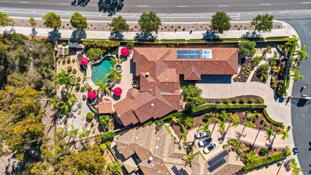 https://cdn.realtyfeed.com/cdn/127/306553948/81e707d28466e34c59d7f73167fc79d0.webp