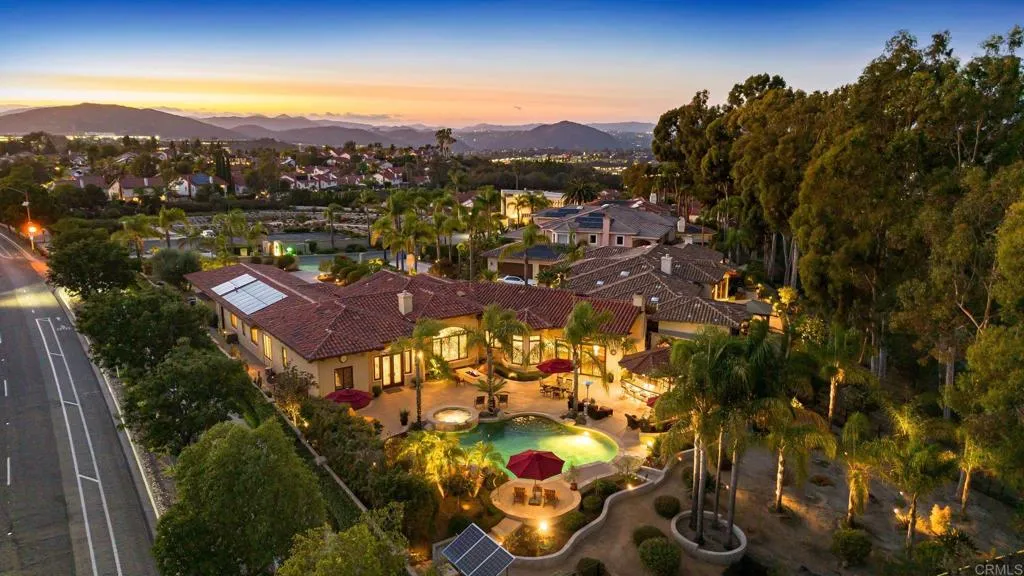 https://cdn.realtyfeed.com/cdn/127/306553948/b698f2bbc33571bfec0c3fe3c97c0046.webp