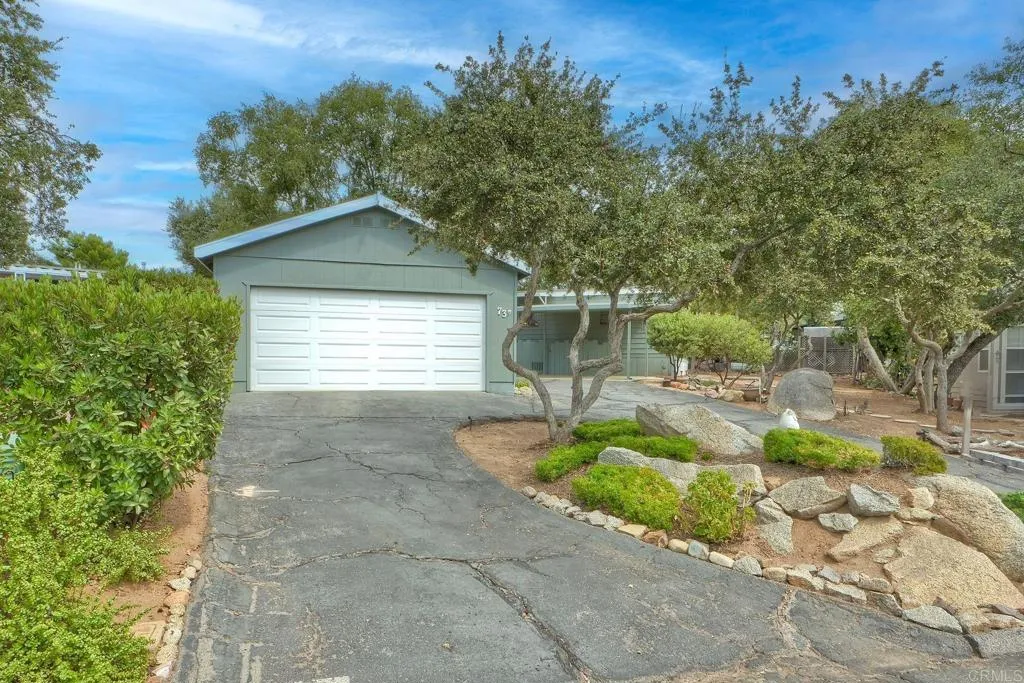 https://cdn.realtyfeed.com/cdn/127/306554040/402f875c34376d3d15534f568cfd3702.webp