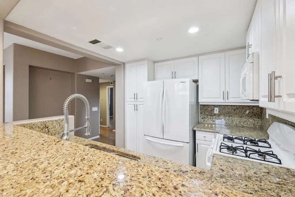 Photo #25: PTP2507409 Listing: Photo #25