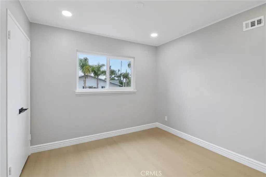 https://cdn.realtyfeed.com/cdn/127/306554250/36f9172e2e8bf505cb66c098f934a872.webp