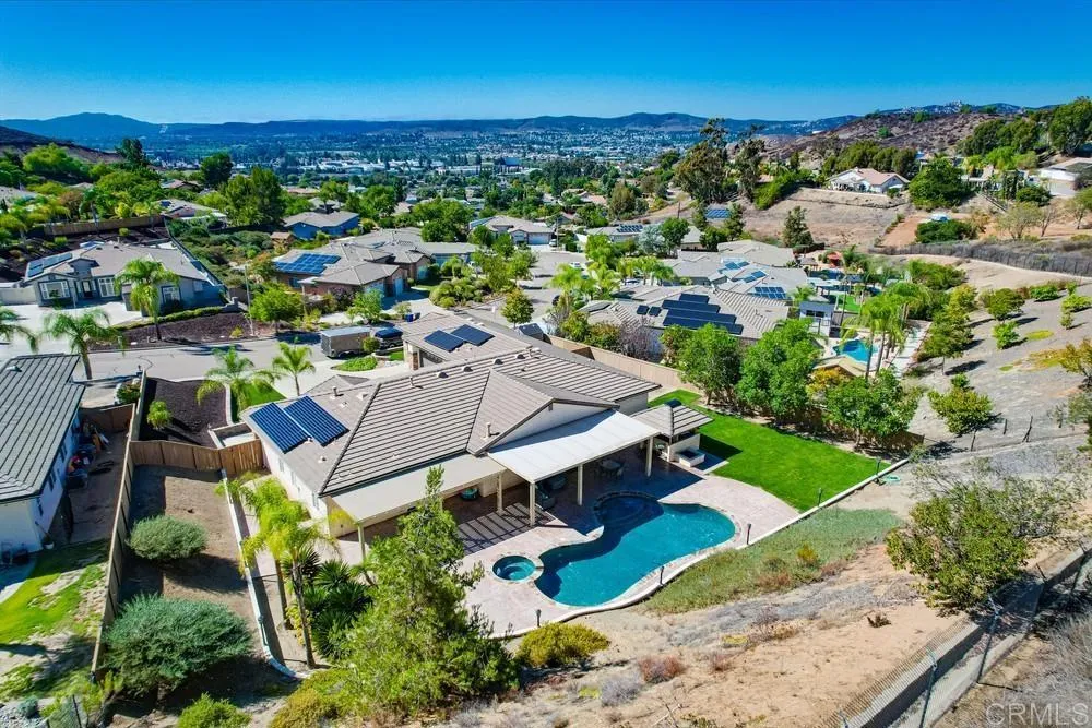 https://cdn.realtyfeed.com/cdn/127/306554301/1448b4a9061acab0d3db402e7217dda1.webp