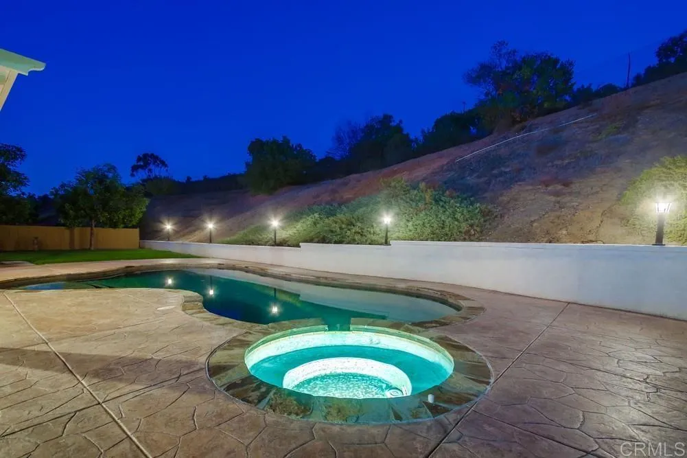 https://cdn.realtyfeed.com/cdn/127/306554301/d0d9ea5702451c1bd6fc96728d93d83f.webp