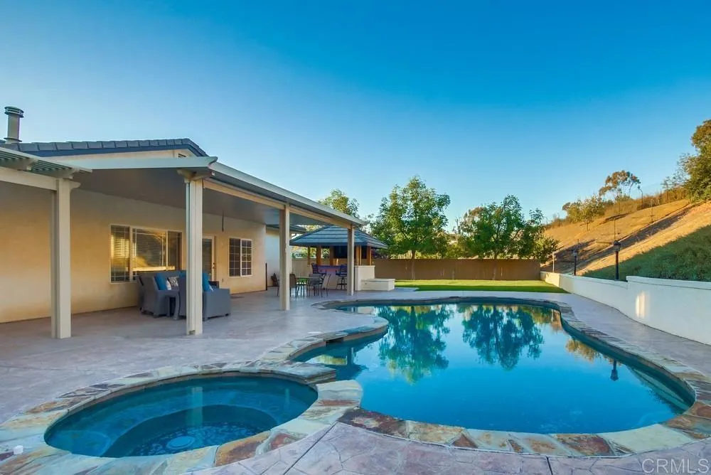 https://cdn.realtyfeed.com/cdn/127/306554301/d256aa6e42b064da530553f34d3cdb0b.webp