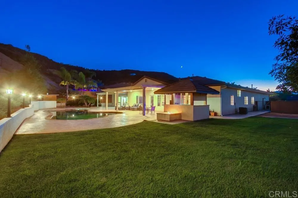 https://cdn.realtyfeed.com/cdn/127/306554301/dbc0dcbf855c2b084bab1522fe455d15.webp