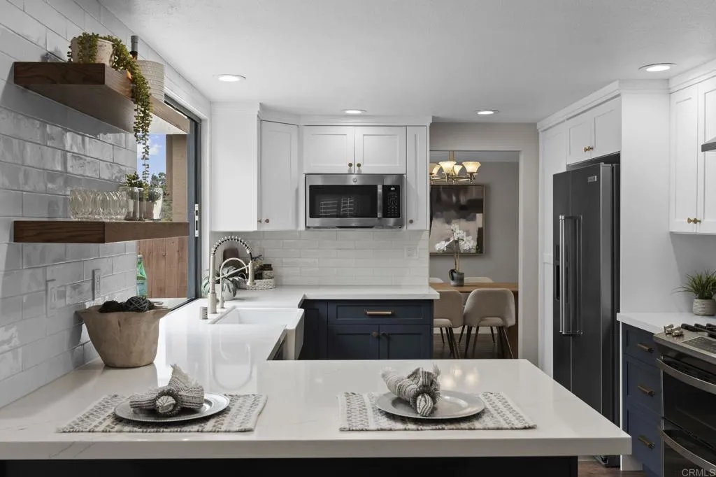 https://cdn.realtyfeed.com/cdn/127/306554312/d10b3f3bec59195250a1434d6f1b5bee.webp