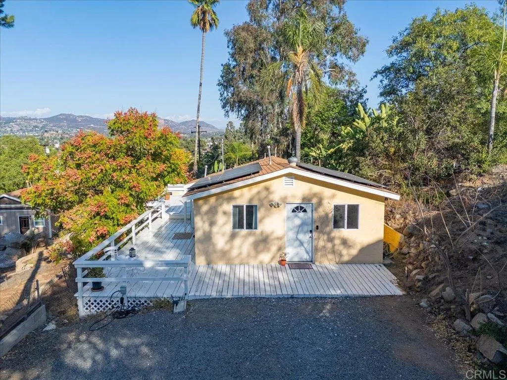 https://cdn.realtyfeed.com/cdn/127/306554512/e9db9b4bc383827ccbf9d8bc78b7ac28.webp