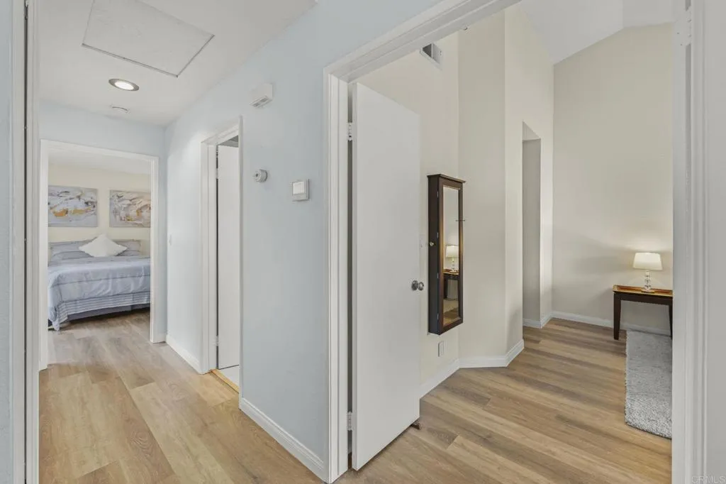 https://cdn.realtyfeed.com/cdn/127/306554517/dddfcfbd7beb5526cbdfaca36b9f3e3e.webp
