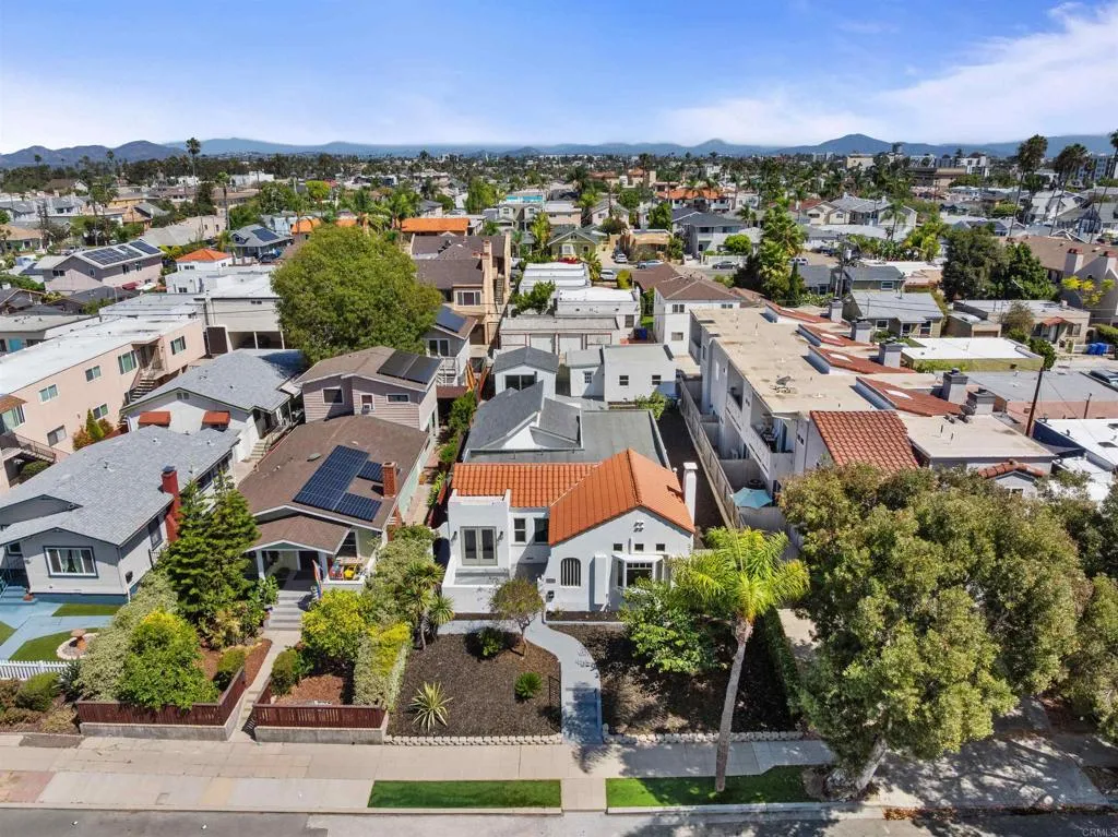 https://cdn.realtyfeed.com/cdn/127/306554603/2b0bddd4f10c662b927c5b47c7f0761f.webp