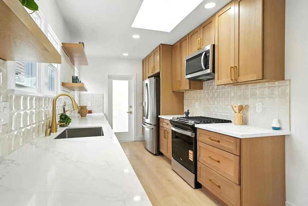https://cdn.realtyfeed.com/cdn/127/306554603/64c7b41da4dd115adc09afbc53b1eda1.webp