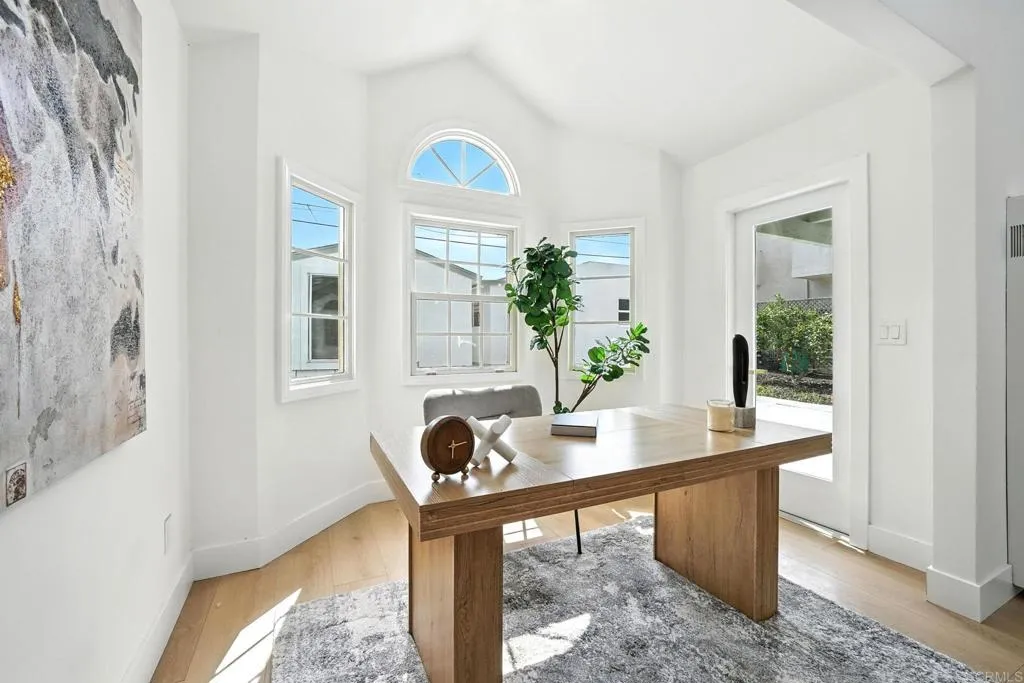 https://cdn.realtyfeed.com/cdn/127/306554603/6bd190eb756c5454c3e33f696a7bbe28.webp