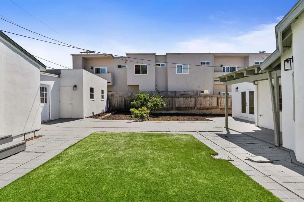https://cdn.realtyfeed.com/cdn/127/306554603/dd55b9abf8328f3bbc50633d196c64af.webp