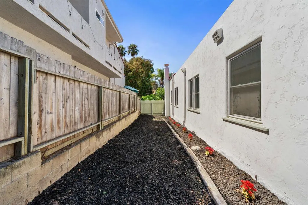 https://cdn.realtyfeed.com/cdn/127/306554603/feffce8965560e4fc9309b0340851d56.webp
