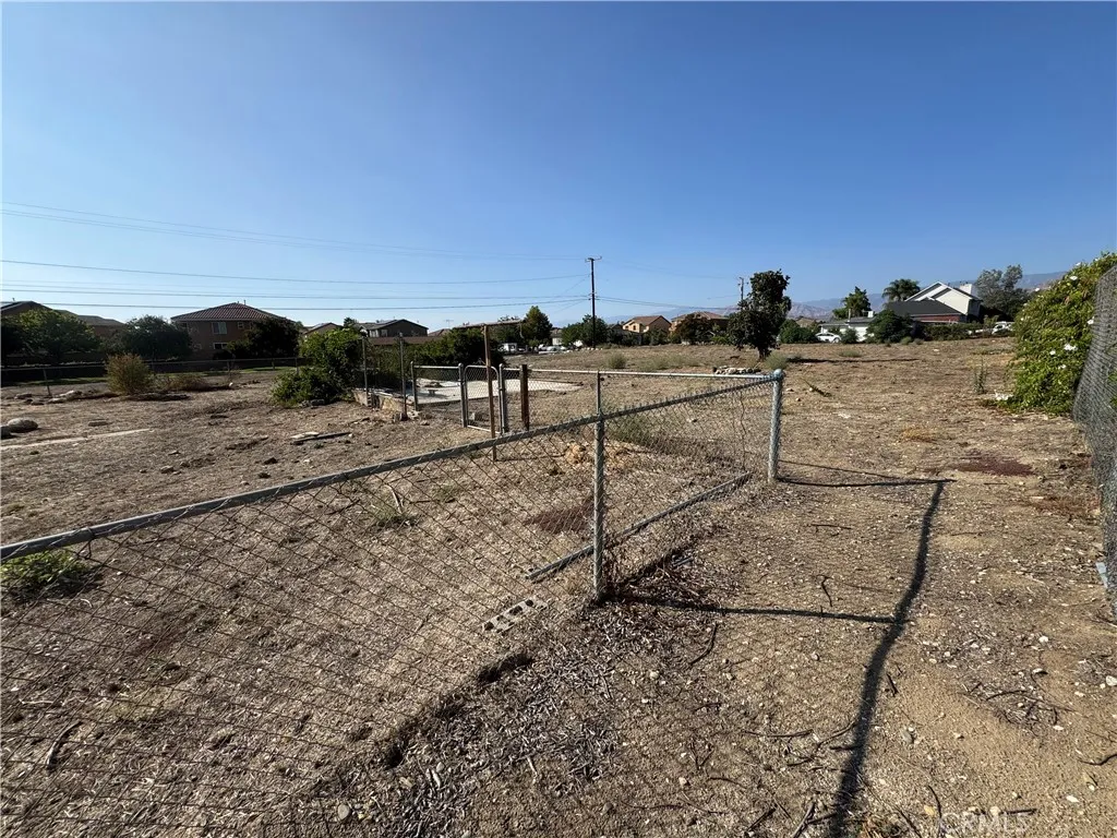 2209 E Colton, Mentone, CA 92359 - Photo 5 of 32, Mentone, CA