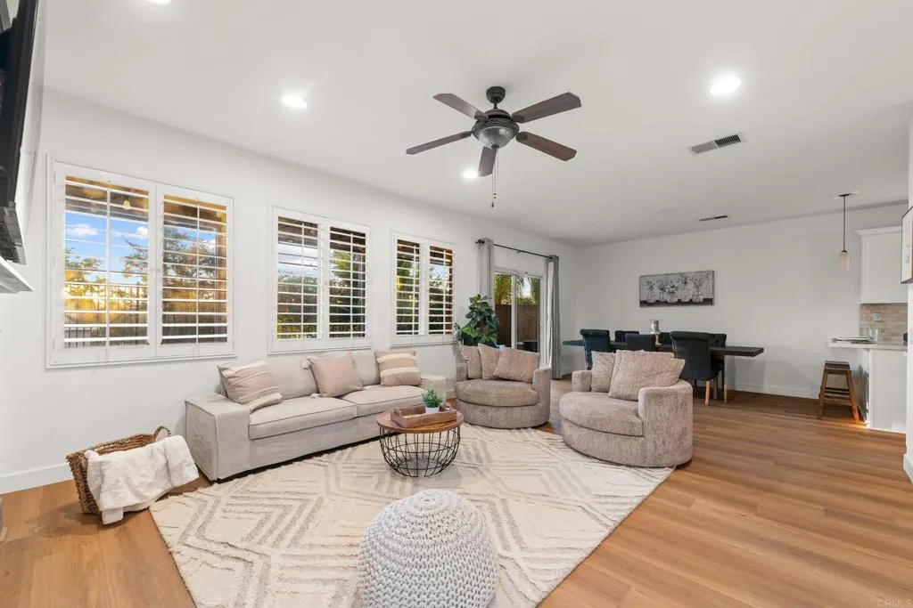 https://cdn.realtyfeed.com/cdn/127/306554719/16cc1ce72b738f1ee269f8ba6768c361.webp