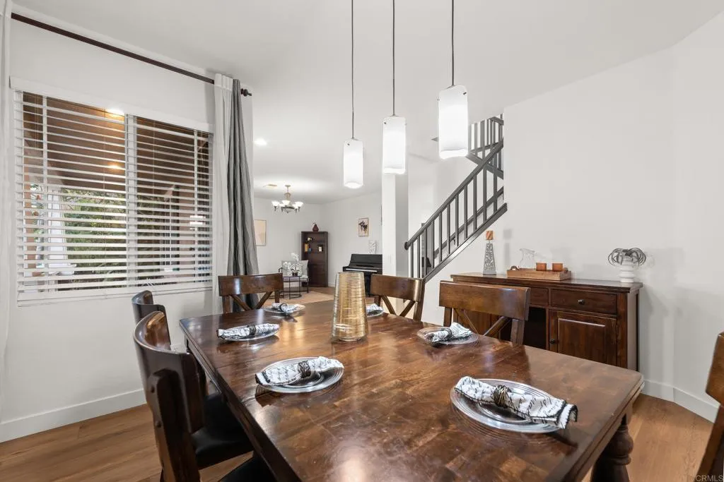 https://cdn.realtyfeed.com/cdn/127/306554719/65a2a6272fb9a5d012c575fd05debc08.webp
