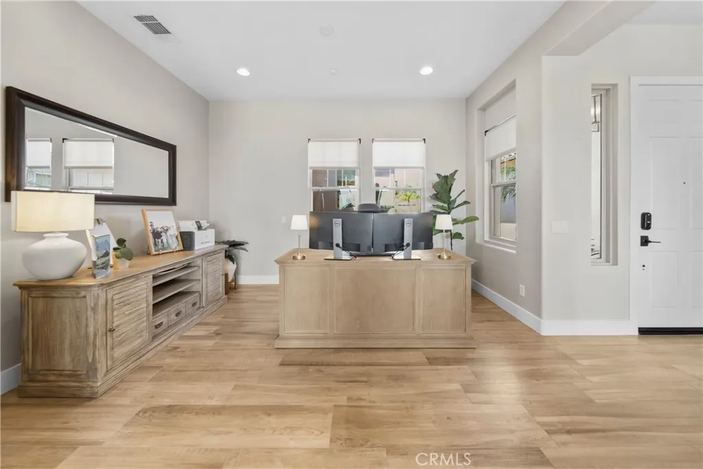 https://cdn.realtyfeed.com/cdn/127/306554843/2c3915b6b7402dc6fdb9cbe7b61389b8.webp