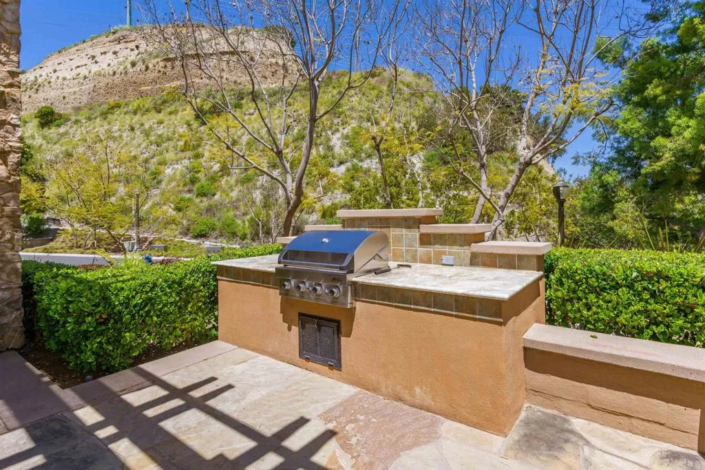 https://cdn.realtyfeed.com/cdn/127/306554847/25f6ee6e5db31dbeccbc1753d9729c88.webp