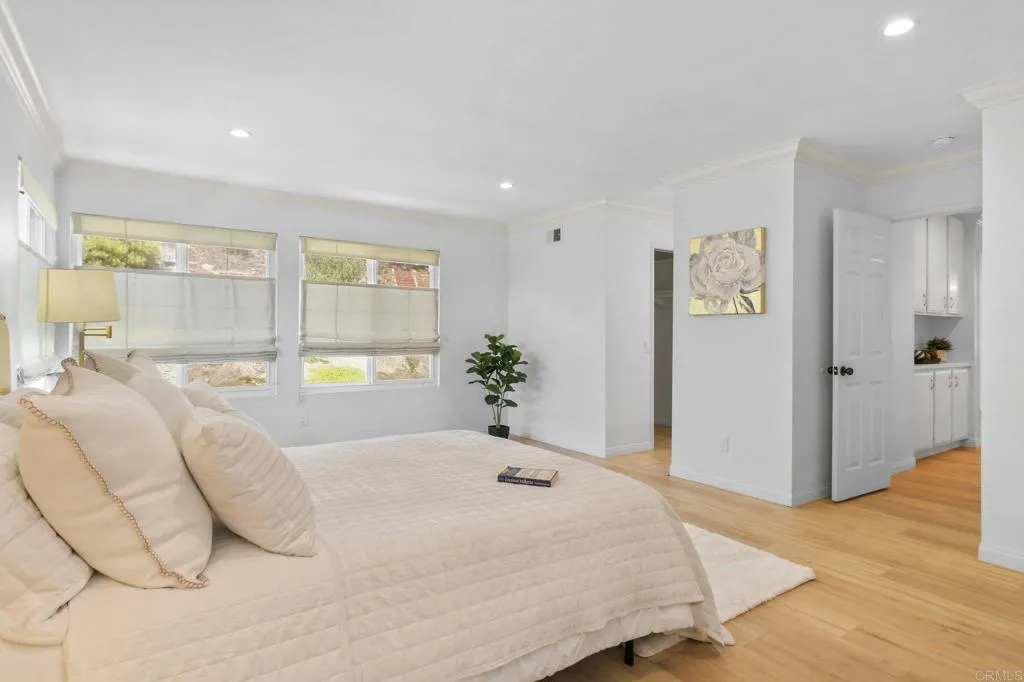 https://cdn.realtyfeed.com/cdn/127/306554932/b5d9fe8a42cb14cd9f4493029fc5c7bd.webp