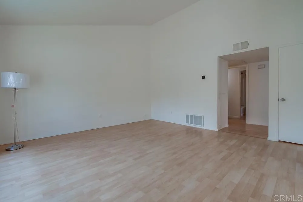 https://cdn.realtyfeed.com/cdn/127/306555003/ba9af1a5e001ccabc085c24c6b1d96ce.webp