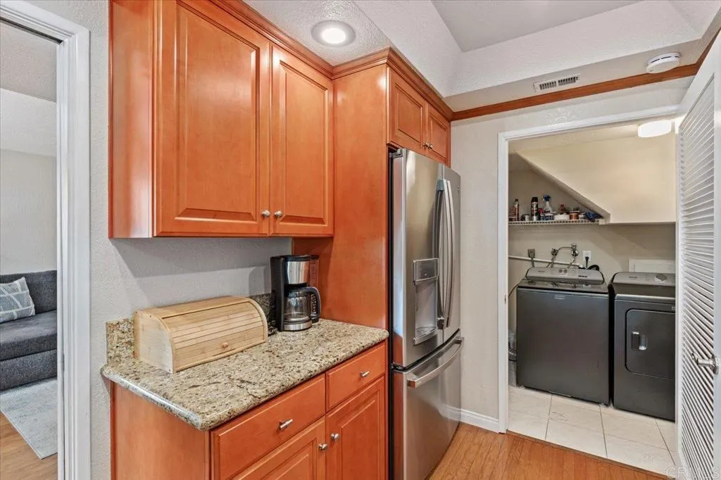 https://cdn.realtyfeed.com/cdn/127/306555059/6f2ccf179ae1ec17f176fa1346fb0f11.webp