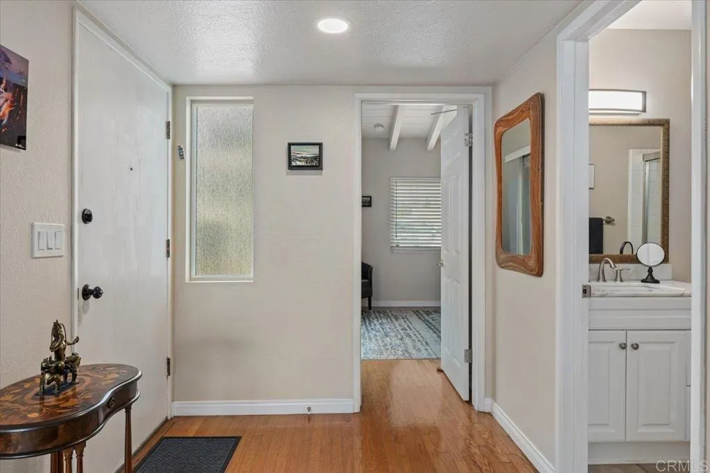 https://cdn.realtyfeed.com/cdn/127/306555059/b3f3dd776a6e40c3b80123bb6f69ccd0.webp