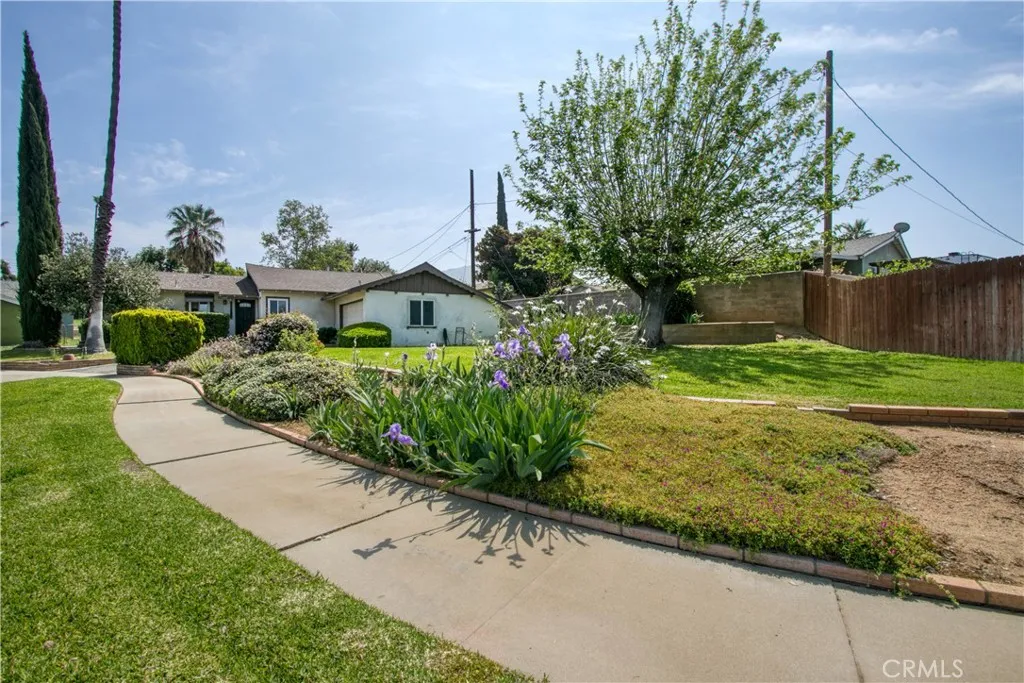 11947 Vivienda Court, Grand Terrace, CA 92313 - Photo 2 of 43, Grand Terrace, CA