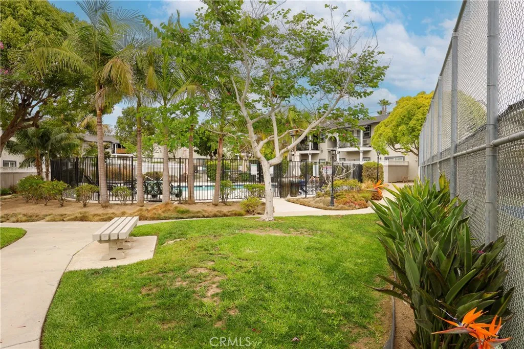 https://cdn.realtyfeed.com/cdn/127/306555195/a9d4ec6891adb9030a75617c8f138bbd.webp