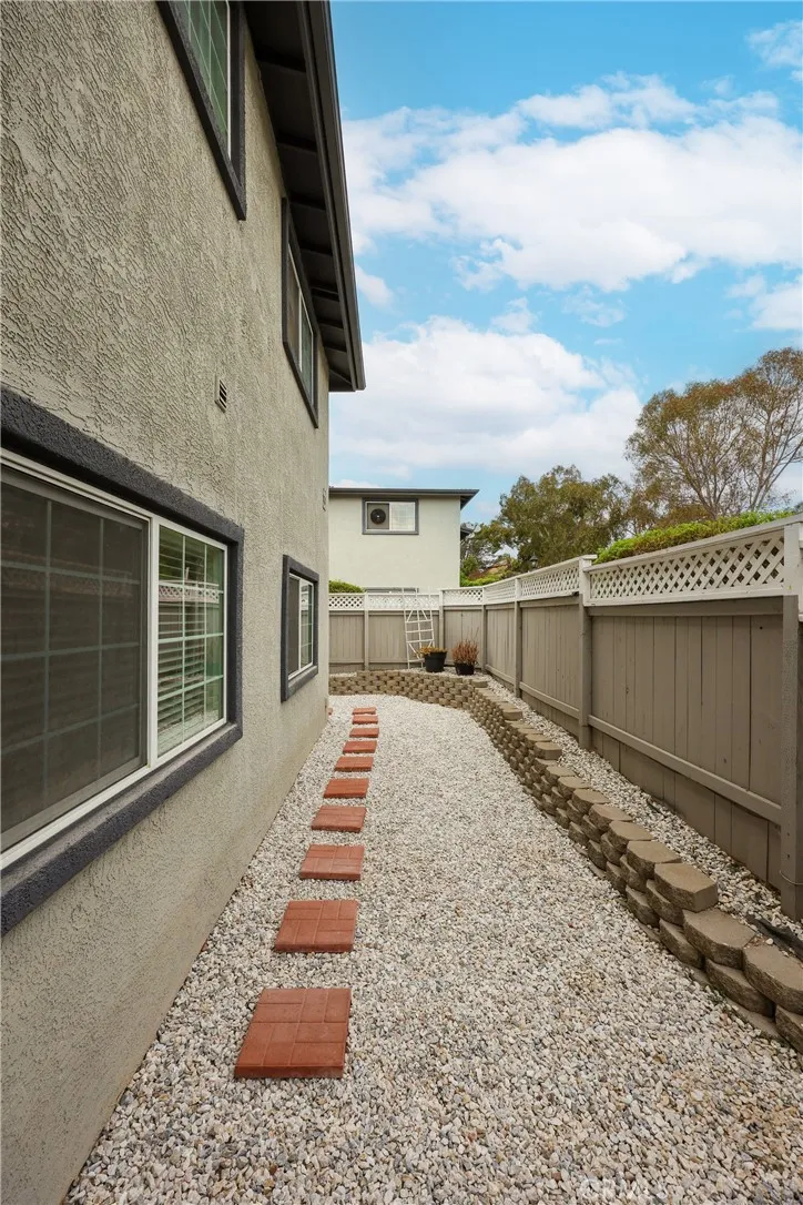 https://cdn.realtyfeed.com/cdn/127/306555195/ed927805837c13be6df6c3e6efc776da.webp