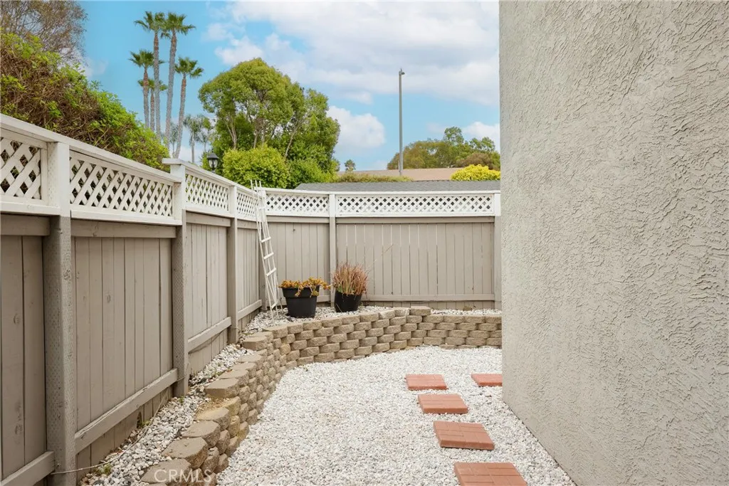 https://cdn.realtyfeed.com/cdn/127/306555195/fd9a019d0227df9880811ce4c2cbc7f7.webp