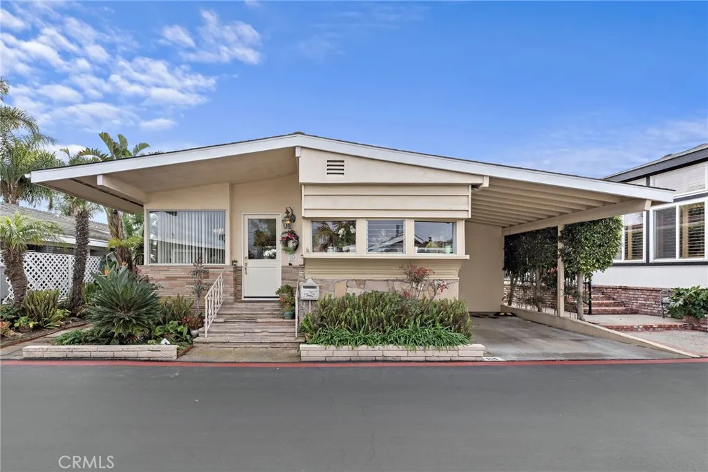 Newport Beach, CA 92660