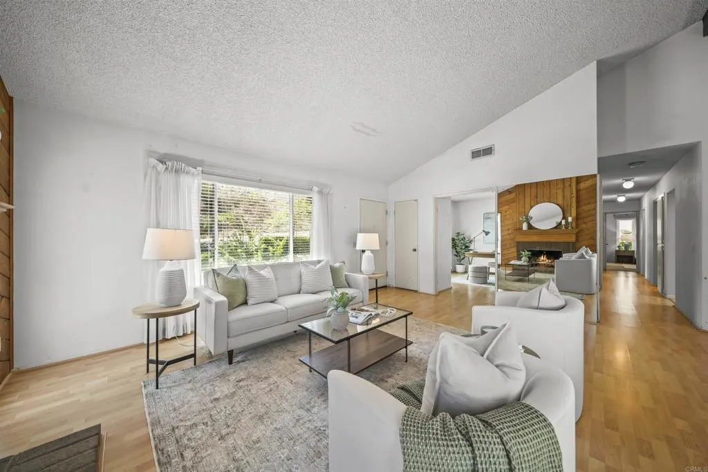 https://cdn.realtyfeed.com/cdn/127/306555263/192741765c9976e5402458e34fe55a12.webp