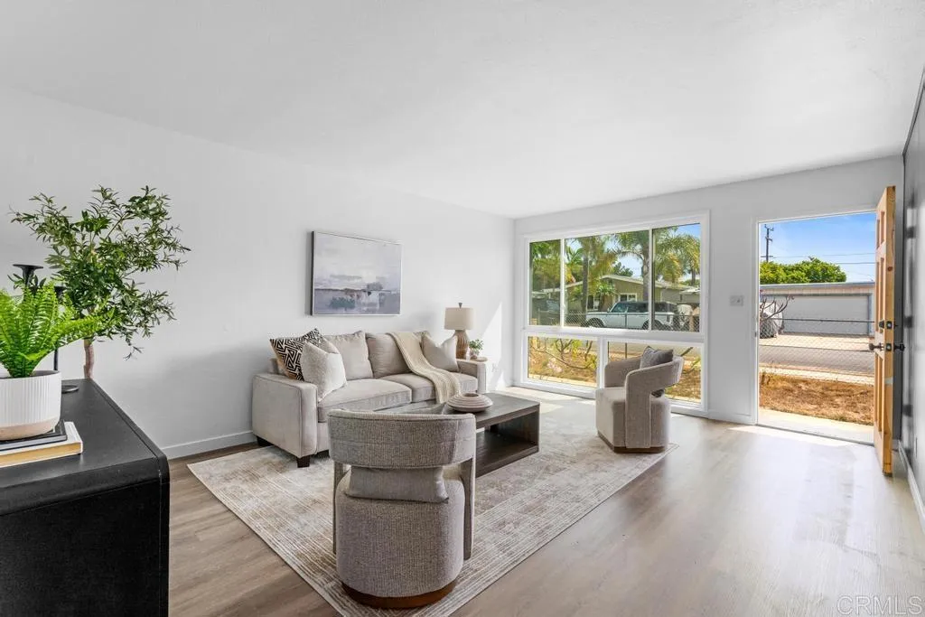 https://cdn.realtyfeed.com/cdn/127/306555315/02deff18689204d36ad6b7e8d5157114.webp
