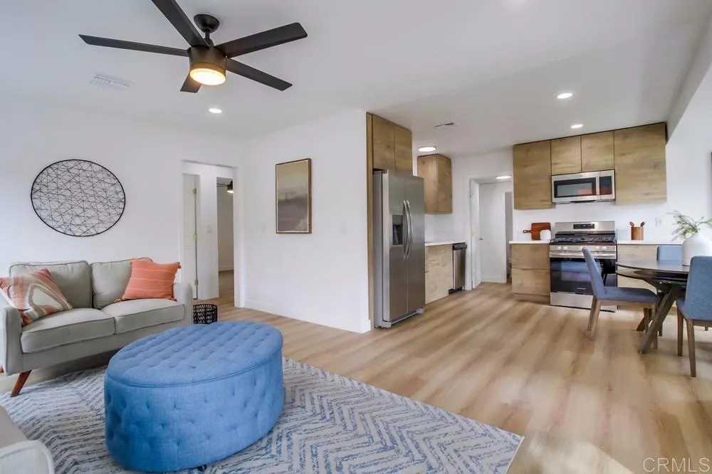 https://cdn.realtyfeed.com/cdn/127/306555344/b9d2a6a0720b5ef404d341ca72a73402.webp