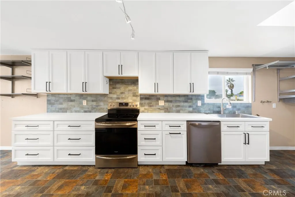 https://cdn.realtyfeed.com/cdn/127/306555509/688da15cd7ecbadf7ef3ec00a10b4a74.webp