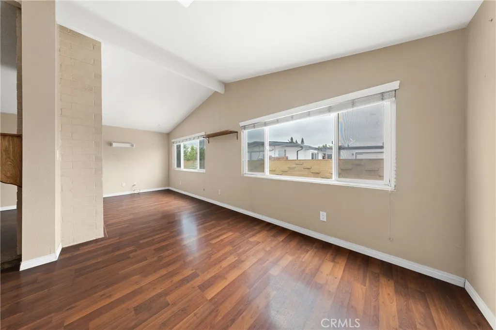 https://cdn.realtyfeed.com/cdn/127/306555509/a5cdc150b281c20ecbd310930ad6810f.webp