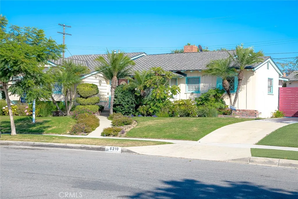 Ladera Heights, CA 90056