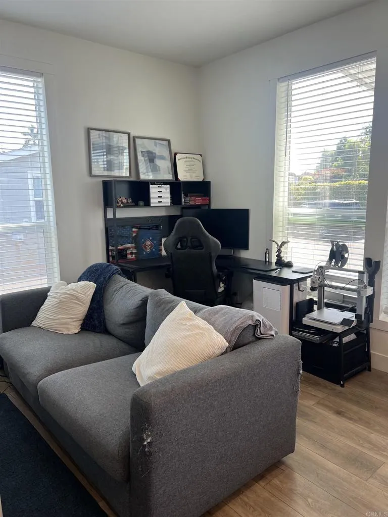 https://cdn.realtyfeed.com/cdn/127/306555585/6bcca7a4aa9c8e6fbfde612ffe5798d8.webp