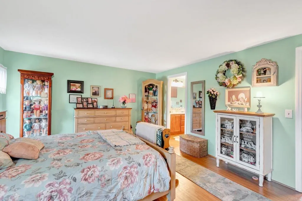 https://cdn.realtyfeed.com/cdn/127/306555604/031665f06f9eea54b01593236b088e05.webp