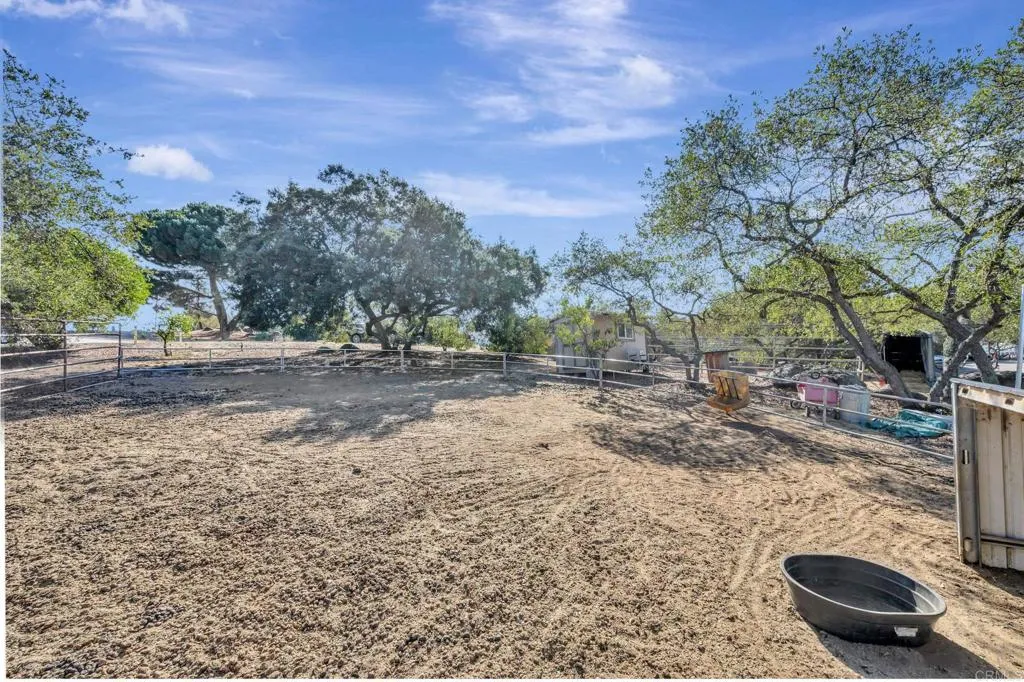https://cdn.realtyfeed.com/cdn/127/306555604/0b8b4c75e69e4c325fa9202bd803a7d2.webp