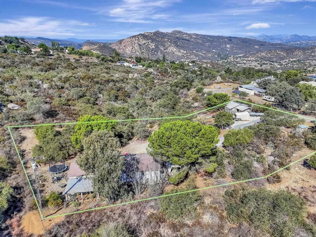 https://cdn.realtyfeed.com/cdn/127/306555604/e28f3050e9a03b70681bdb904680079a.webp