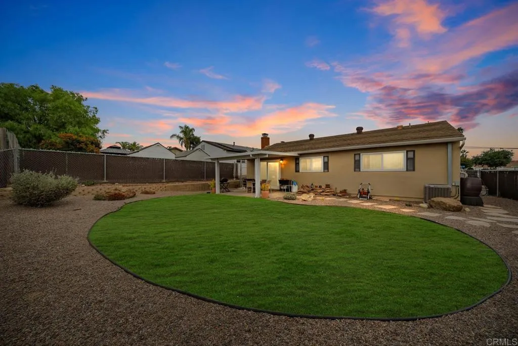 https://cdn.realtyfeed.com/cdn/127/306555623/12b0feecc0184c56f7deab7a5d8abf79.webp