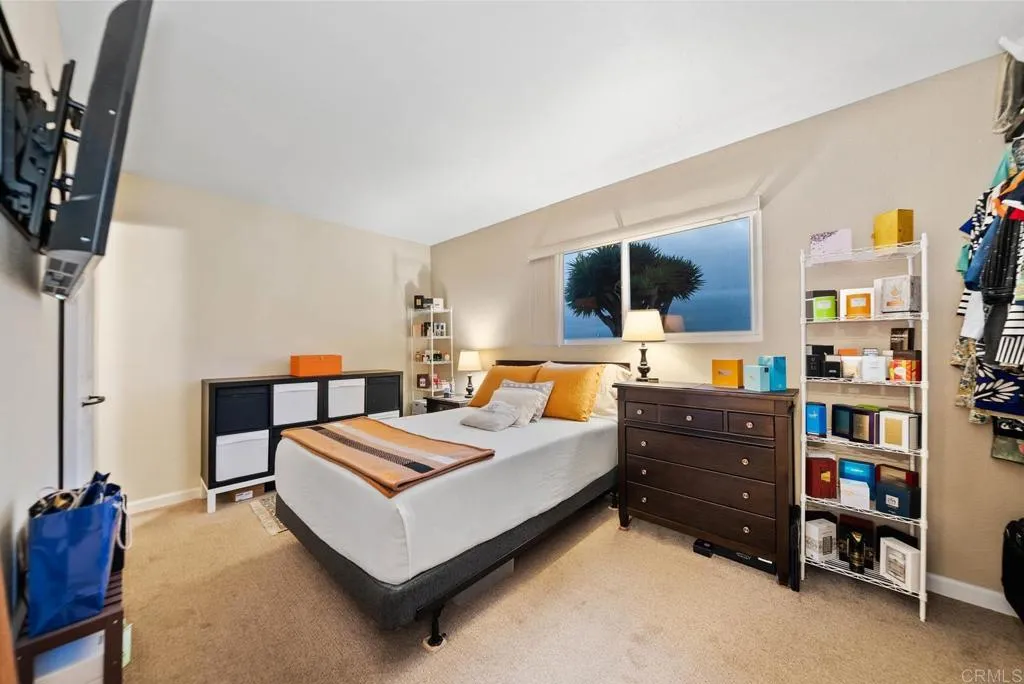 https://cdn.realtyfeed.com/cdn/127/306555623/1f3c7a8950754546e5b0d91b34098da0.webp
