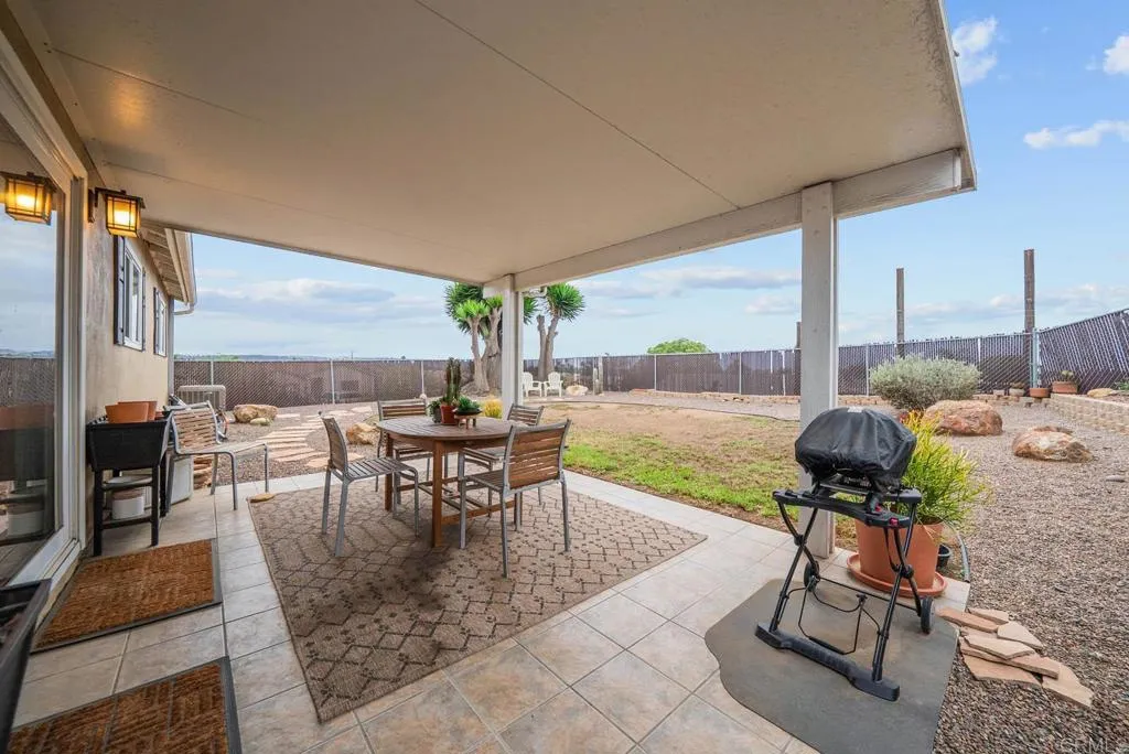 https://cdn.realtyfeed.com/cdn/127/306555623/b3cceeb86b04451dd671b8fb068f813e.webp