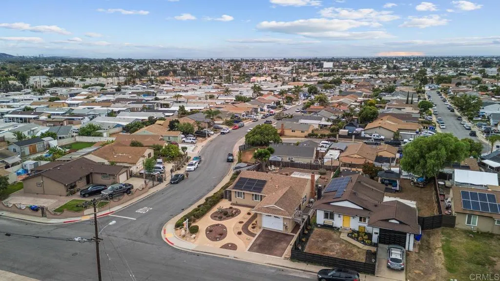 https://cdn.realtyfeed.com/cdn/127/306555623/bad78b6c74f8834a937c466e65b53eed.webp